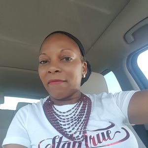 Meet your Posher, Johnette